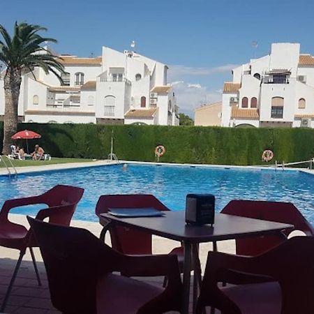 Apartamento Alex Bungalow Torrevieja Exterior foto