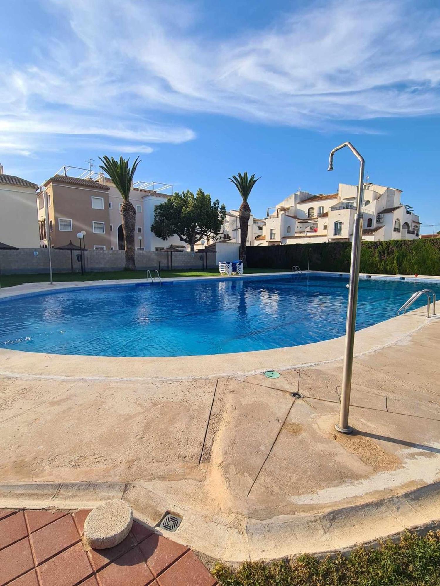 Apartamento Alex Bungalow Torrevieja Exterior foto